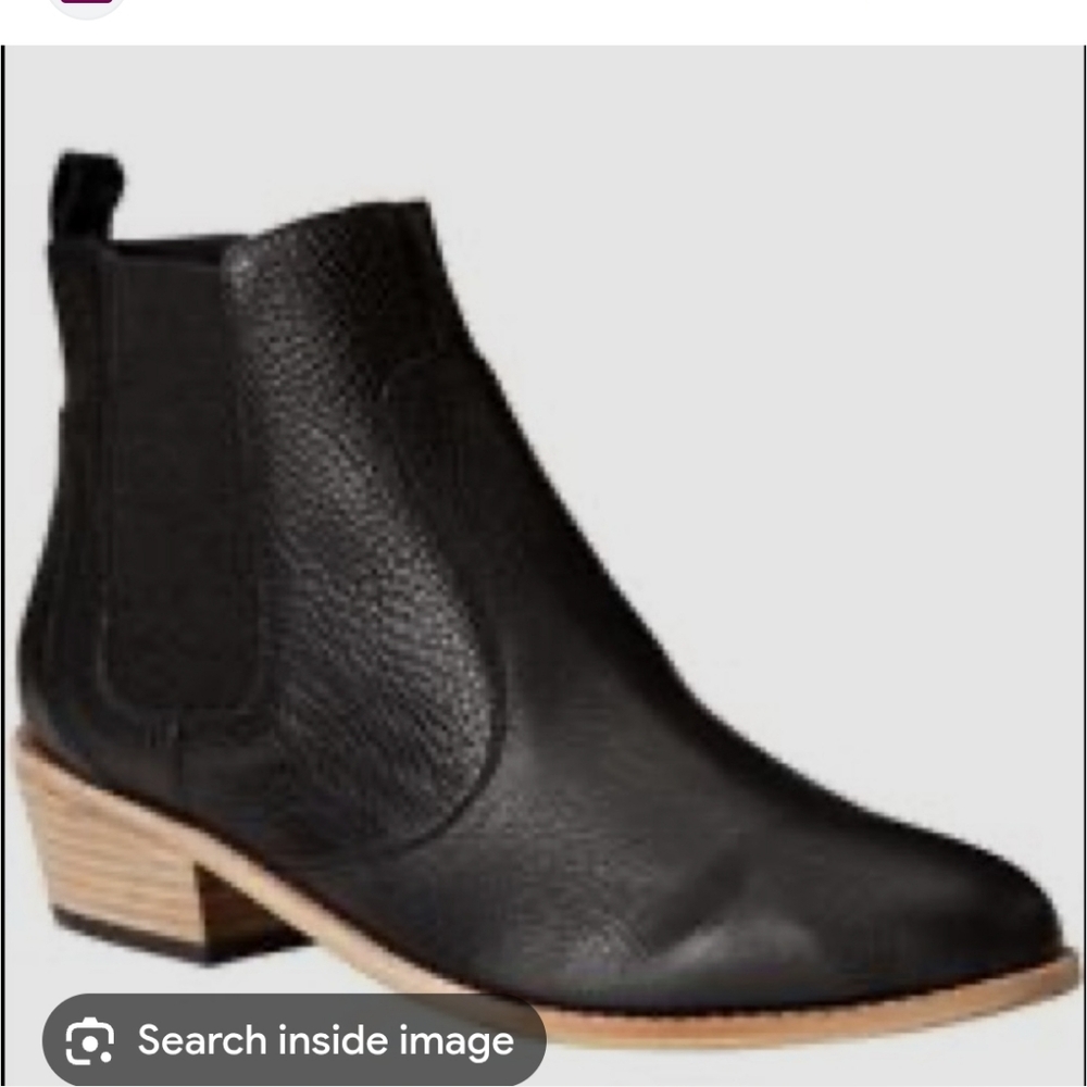 GAP Women's Textured Black Ankle Booties